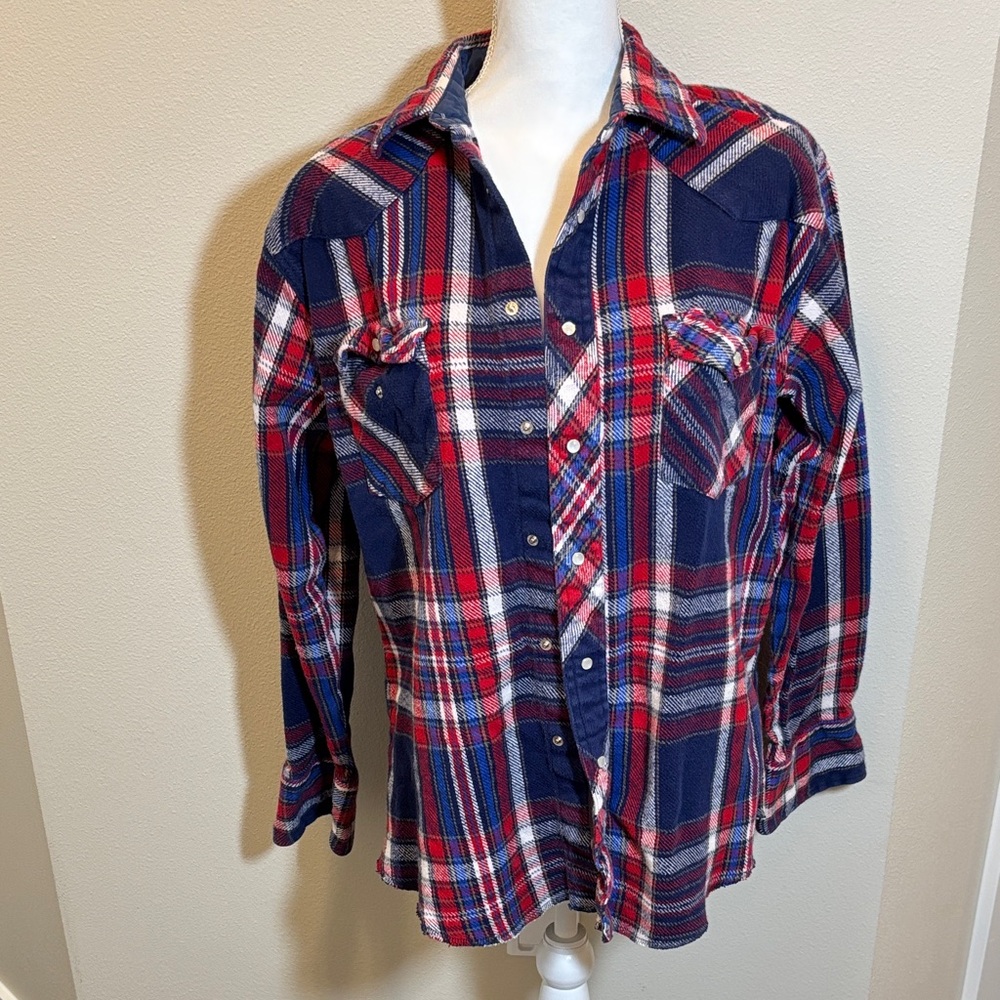 Wrangler Red and Blue Plaid Button-Down Shirt